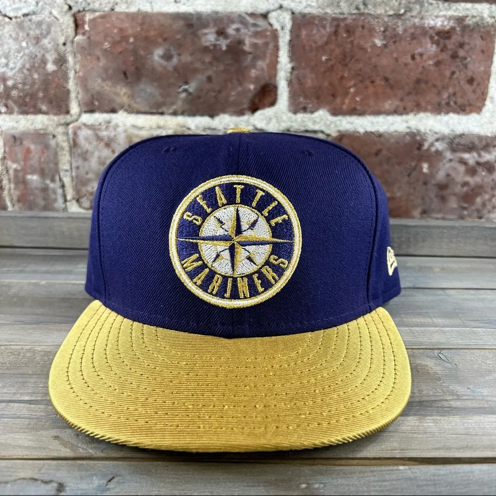New Era 59Fifty Men’s Seattle Mariners Hat Purple/Gold Fitted - Picture 6 of 9